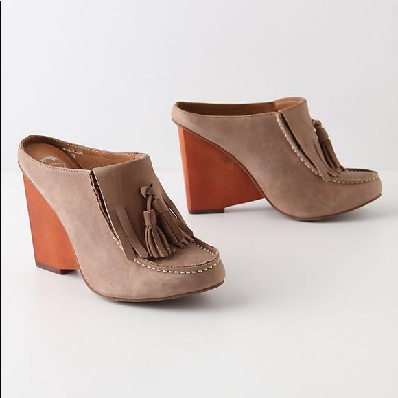 Anthropologie Shoes - • A N T H R O • Towering Tassles Oxford Mule •